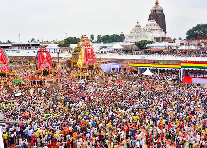 पुरी रथयात्रा में भीषण गर्मी और भीड़ का कहर: 625 से अधिक श्रद्धालु बीमार, कई अस्पताल में भर्ती
