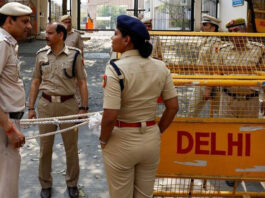 दिल्ली में बड़ा खुलासा: किन्नर बनकर रह रहे थे 5 बांग्लादेशी, 18 अवैध नागरिक गिरफ्तार