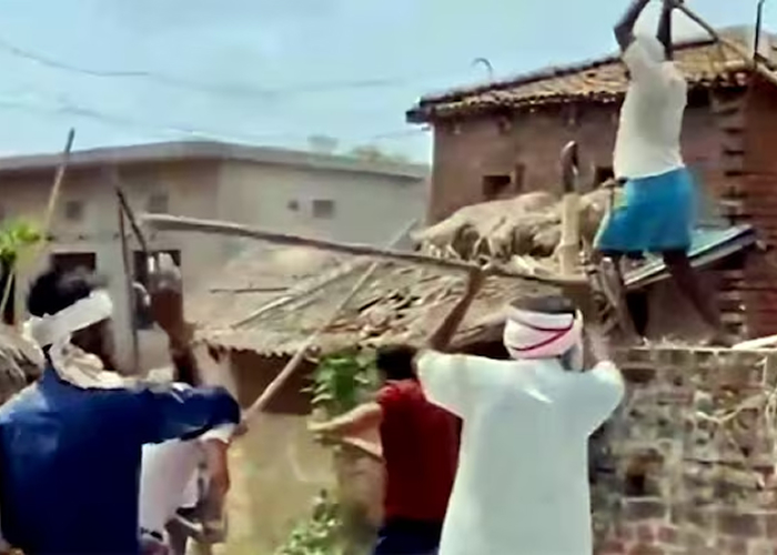 बिहार के बेतिया में सड़क विवाद ने लिया हिंसक रूप, ईंट-पत्थर चलने से 6 लोग घायल