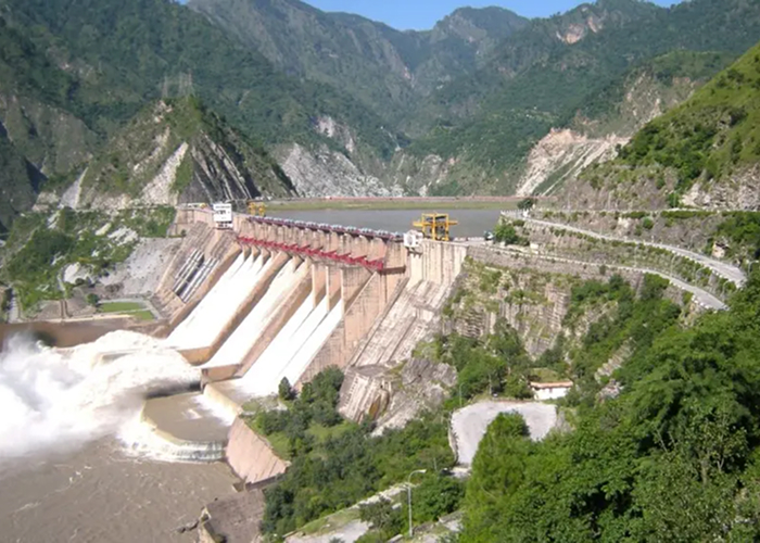 चेनाब नदी में जलस्तर बढ़ने पर सैलाल डैम के गेट खोले, भू-राजनीतिक तनाव के बीच प्रशासन सतर्क