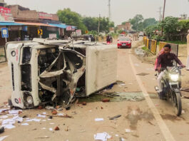 प्रयागराज में हिंसा: भीम आर्मी प्रमुख को रोके जाने पर बवाल, 50 समर्थक गिरफ्तार, कई वाहनों में तोड़फोड़