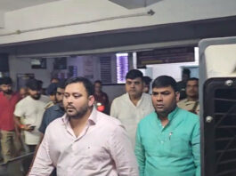 तेजस्वी यादव के काफिले को ट्रक ने मारी टक्कर, बाल-बाल बचे नेता, 3 सुरक्षाकर्मी घायल