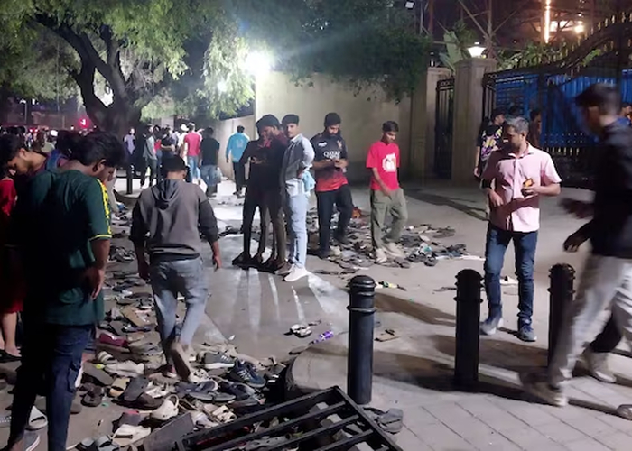 बेंगलुरु स्टेडियम भगदड़ में 11 की मौत, आप ने राज्य क्रिकेट निकाय के खिलाफ कार्रवाई की मांग की