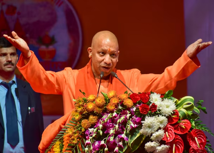 अयोध्या में ऐतिहासिक क्षण: सीएम योगी ने अपने जन्मदिन पर निभाई रामभक्ति की अगुवाई