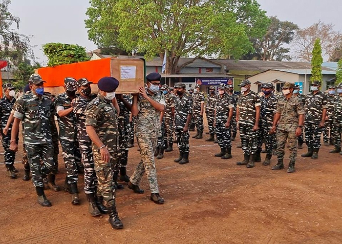 बीजापुर के इंद्रावती जंगल में सुरक्षाबलों की बड़ी कार्रवाई: मुठभेड़ में एक माओवादी ढेर, ऑपरेशन जारी