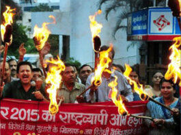 भारत बंद आज: 10 ट्रेड यूनियनों का जबरदस्त ‘चक्का जाम’ – देखिए मुख्य मांगें और मजदूरों को क्या चाहिए?