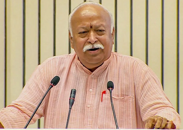 75 के बाद नेता विश्राम करें: मोहन भागवत के बयान से मचा सियासी भूचाल, विपक्ष ने उठाए तीखे सवाल