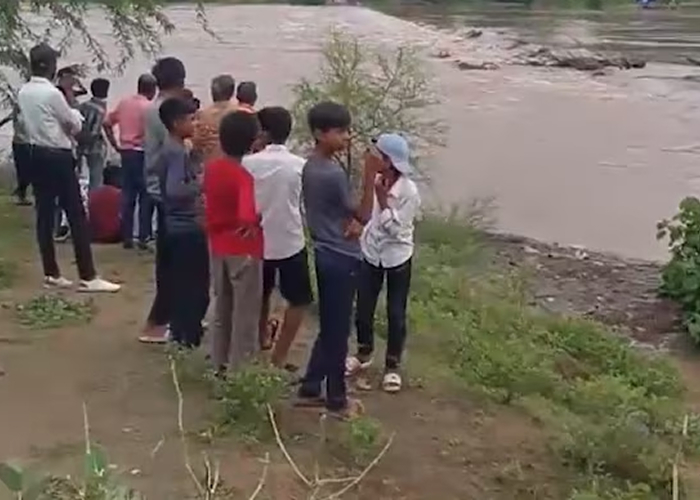 मध्य प्रदेश: बाढ़ से बंद पुल पर दो घंटे तक फंसी गर्भवती महिला, समय पर मदद न मिलने से हुई मौत
