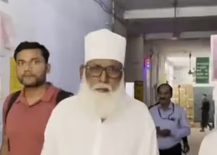 छांगुर बाबा ने खुद को RSS सदस्य बताया, पीएम मोदी की फोटो वाले फर्जी लेटरहेड से चलाया धर्मांतरण रैकेट