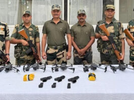 सीमा पर बीएसएफ की बड़ी कार्रवाई: 6 पाकिस्तानी ड्रोन ढेर, हेरोइन और हथियारों का जखीरा बरामद