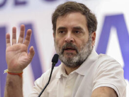 चुनाव आयोग पर राहुल गांधी का तीखा वार: '60-65 की उम्र के लोग अचानक बन रहे मतदाता, ECI की साजिश बेनकाब की