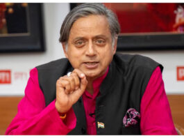 'मौन व्रत वालों' में नाम नहीं देखकर हंसे शशि थरूर, बोले – मैं तो संसद में जमकर बोलता हूं!