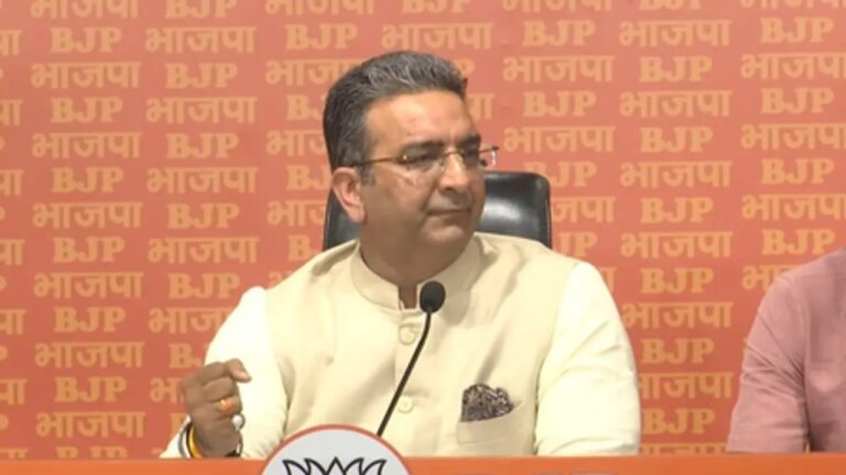 भाजपा ने खड़गे पर लगाया राष्ट्रपति मुर्मू और पूर्व राष्ट्रपति कोविंद पर अपमान का आरोप
