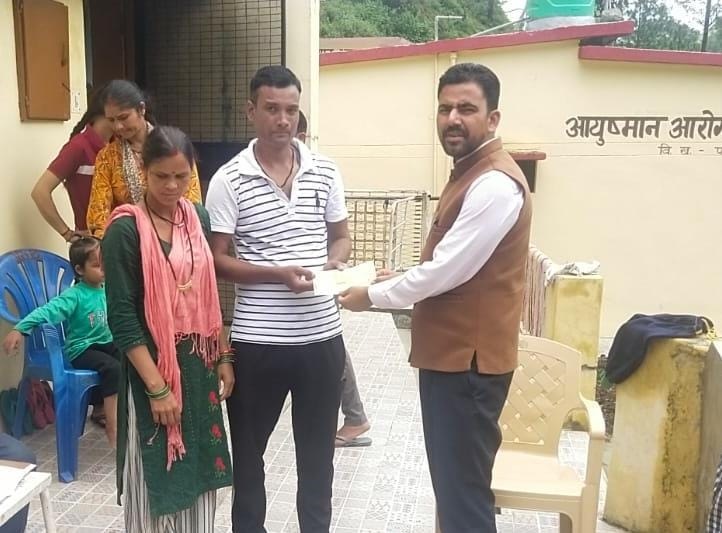 सीएम धामी की घोषणा पर त्वरित कार्रवाईः प्रभावित परिवारों तक पहुँची राहत राशि
