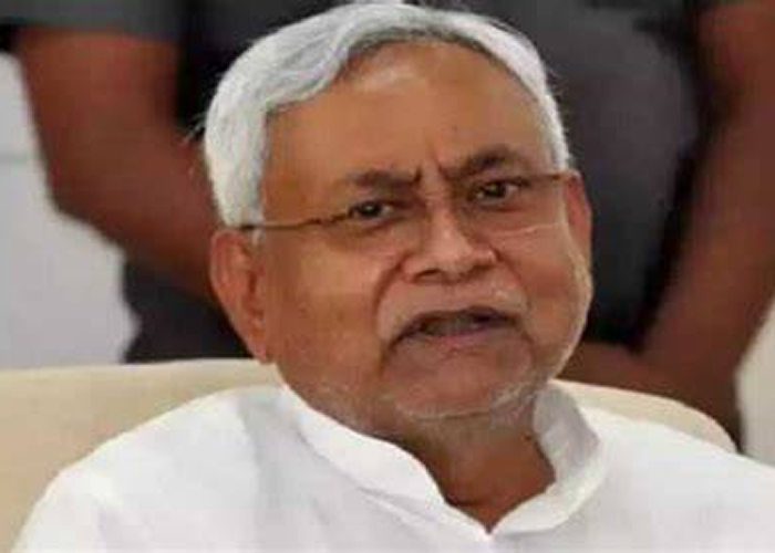 चुनाव से पहले बड़ा तोहफा: सरकारी स्कूल कर्मियों की सैलरी होगी दोगुनी, नीतीश कुमार का ऐलान