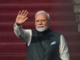 काशी को पीएम मोदी की बड़ी सौगात: किसानों को ₹20,500 करोड़, 52 विकास परियोजनाओं का उद्घाटन और शिलान्यास