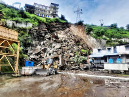चमोली हादसा: जल विद्युत परियोजना में भूस्खलन से मचा हड़कंप, मजदूरों के लापता होने की आशंका