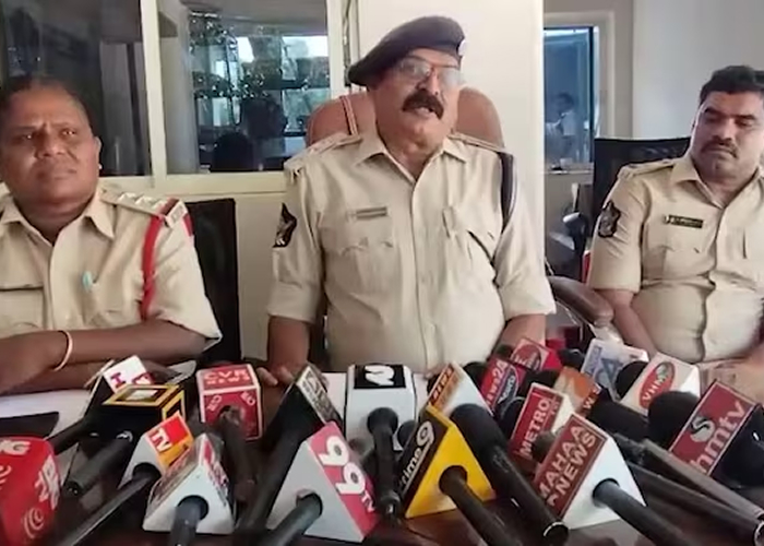आंध्र प्रदेश में 370 किलो गांजा बरामद, चार तस्कर गिरफ्तार, चार फरार