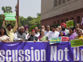 संसद में 'SIR' के खिलाफ खड़गे और सोनिया समेत विपक्ष का जोरदार हंगामा!