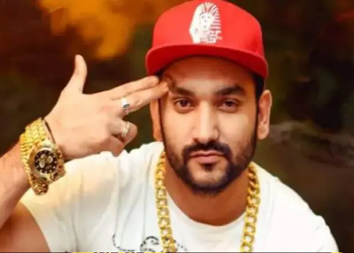 गुरुग्राम पुलिस ने सिंगर राहुल फज़िलपुरिया की जासूसी कर रहे शख्स को गोली मारकर किया गिरफ्तार