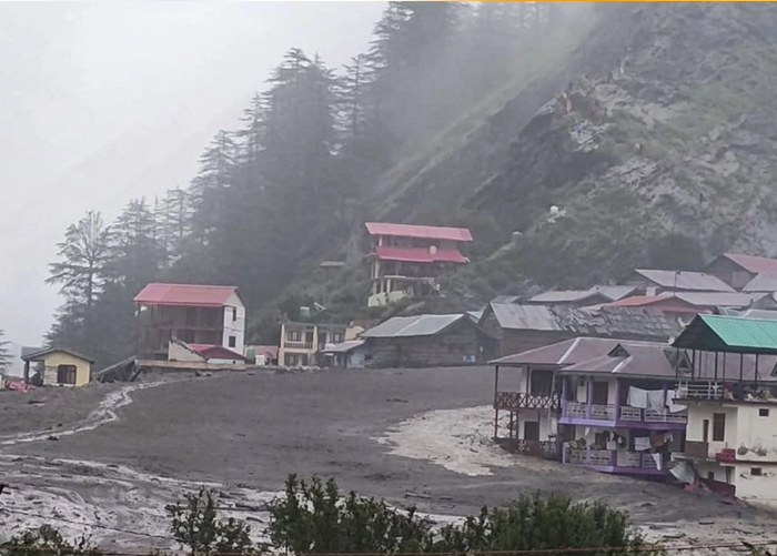 उत्तराखंड पुलिस ने धराली बादल फटना त्रासदी पर आपत्तिजनक पोस्ट करने वाले 3 लोगों के खिलाफ मामला दर्ज किया!