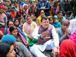 उत्तरकाशी: परिवारों को 5 लाख का आश्वासन, मिला मात्र 5 हजार — राहत चेक को लेकर भारी प्रदर्शन