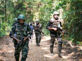 छत्तीसगढ़ के बीजापुर में माओवादियों से मुठभेड़ में दो पुलिसकर्मी घायल, इलाके में तनाव बढ़ा
