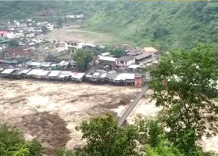 बिहार में बाढ़ का कहर जारी: भागलपुर-नवगछिया से लाइव रिपोर्ट, हालात बेहाल