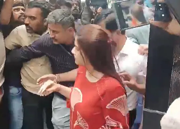 सुप्रीम कोर्ट ने हत्या मामले में दार्शन की जमानत रद्द की, पवित्रा गौड़ा गिरफ्तार, दार्शन की गिरफ्तारी जल्द