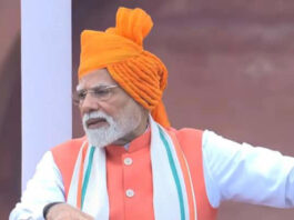 स्वतंत्रता दिवस पर पीएम मोदी का पाकिस्तान को कड़ा संदेश: “न्यूक्लियर ब्लैकमेल बर्दाश्त नहीं, खून और पानी साथ नहीं बहेंगे”