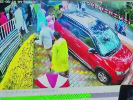 नैनीताल पंचायत चुनाव में सनसनी: कांग्रेस समर्थित 5 जिला पंचायत सदस्य मतदान केंद्र के पास अगवा, हाईकोर्ट ने दिए सख्त आदेश