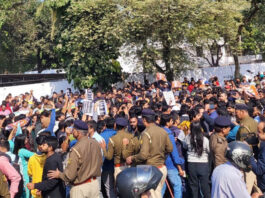 पटना में STET अभ्यर्थियों पर पुलिस लाठीचार्ज, परीक्षा कराने की मांग को लेकर तनावपूर्ण स्थि