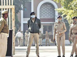 अहमदाबाद: स्कूल में छात्र की चाकूबाजी से मौत, बवाल मचा, पुलिस ने किया चौंकाने वाला बयान