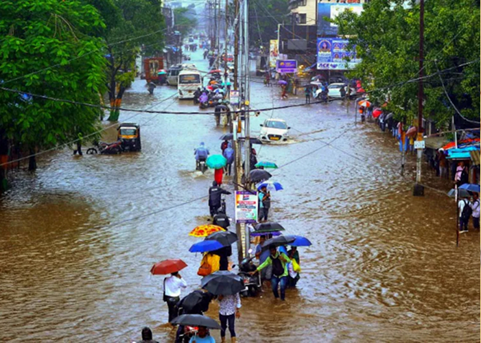 महाराष्ट्र में कहर बनकर बरसी बारिश: 4 दिन में 21 मौतें, रेड अलर्ट जारी