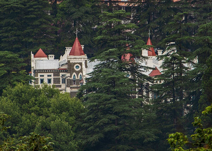 नैनीताल अपहरण मामले में हाईकोर्ट की सख्ती: थानाध्यक्ष समेत 5 पुलिसकर्मियों पर कड़ा एक्शन