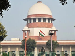 सुप्रीम कोर्ट का बड़ा निर्देश: बिहार SIR में वोटर पहचान के लिए आधार समेत 11 दस्तावेज स्वीकार करे चुनाव आयोग