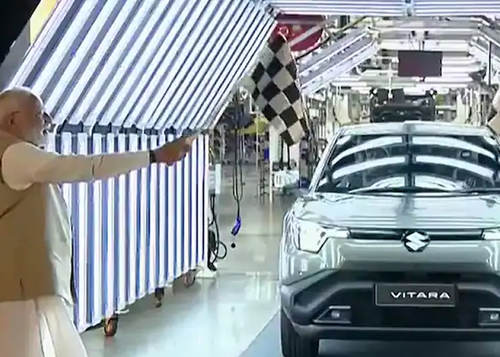 PM मोदी ने लॉन्च की मारुति सुजुकी की पहली e-Vitara, ‘मेक इन इंडिया’ से बनेगी 100 देशों में एक्सपोर्ट होने वाली इलेक्ट्रिक कार