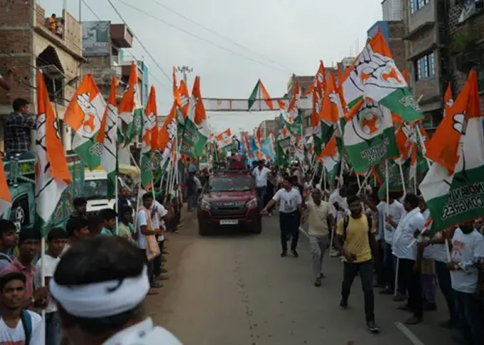 बिहार में 65 लाख वोट कटने पर महागठबंधन की ‘वोट अधिकार यात्रा’, राहुल-प्रियंका ने उठाए वोट चोरी के आरोप