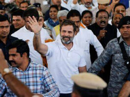 बिहार में कांग्रेस मंच से पीएम मोदी पर गालियों की बारिश, भाजपा ने राहुल गांधी से मांगी माफी