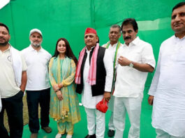 बिहार में राहुल गांधी की ‘वोटर अधिकार यात्रा’ में शामिल हुए अखिलेश यादव, विपक्षी एकजुटता को मिला नया बल