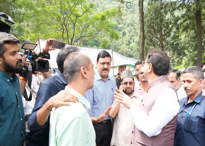 Uttarkashi Cloud Burst: सीएम धामी का बड़ा ऐलान, दान की एक महीने की सैलरी
