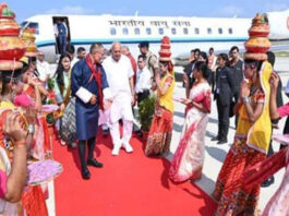 भूटान के प्रधानमंत्री और पत्नी का अयोध्या आगमन: रामलला मंदिर और हनुमानगढ़ी मंदिर की भव्य पूजा यात्रा