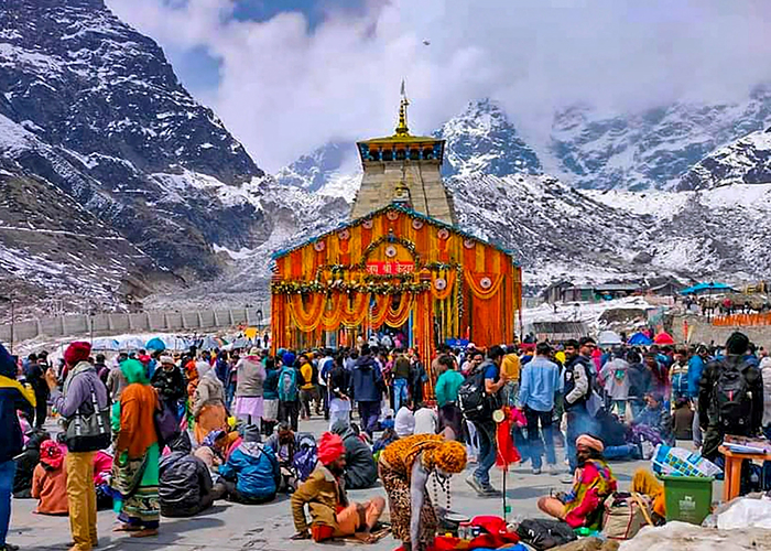 उत्तराखंड सरकार का अहम निर्णय: श्रद्धालुओं के लिए चारधाम यात्रा पंजीकरण प्रक्रिया दोबारा शुरू, यात्रियों को मिलेगी बड़ी राहत