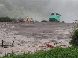 उत्तरकाशी के नौगांव में तबाही: बादल फटने से घर क्षतिग्रस्त, SDRF ने शुरू किया राहत अभियान