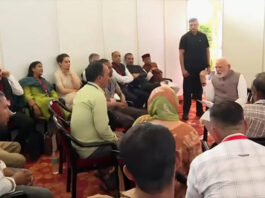 कांगड़ा में पीएम मोदी ने एक साल की नितिका और हिमाचल बारिश आपदा के 20 अन्य पीड़ितों से की मुलाकात, दिया भरोसा और सहारा