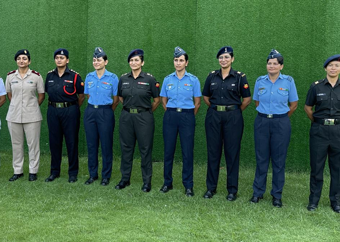 पहली बार: भारतीय सशस्त्र बलों की ऑल-वुमन सेलिंग टीम विश्व भ्रमण पर निकलेगी!