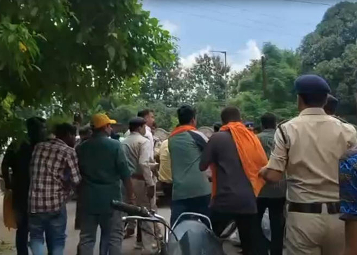 छत्तीसगढ़ के बिलासपुर और दुर्ग में जबरदस्त झड़पें, कथित धर्मांतरण को लेकर तनाव चरम पर – जानिए पूरी घटना!