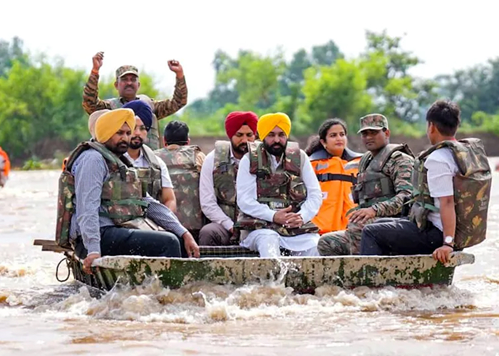 पंजाब बाढ़ संकट: सीएम भगवंत मान ने प्रवासी और स्थानीय पंजाबियों से की मदद की अपील, शुरू किया ‘मिशन चढ़दीकला’