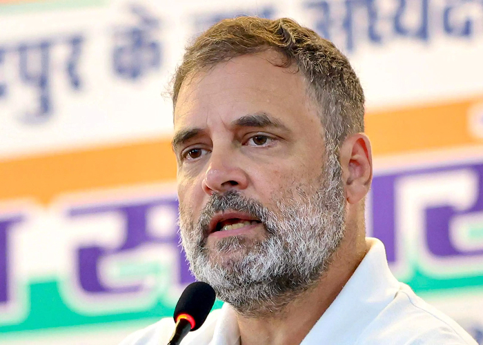 राहुल गांधी का चुनाव आयोग पर हमला: सीईसी ज्ञानेश कुमार को बताया ‘वोट चोरों’ का संरक्षण करने वाला