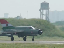 चंडीगढ़ में भारत ने शौर्य की मिसाल MiG-21 विमानों को दी विदाई, सैकड़ों सालों की सेवा का हुआ समापन